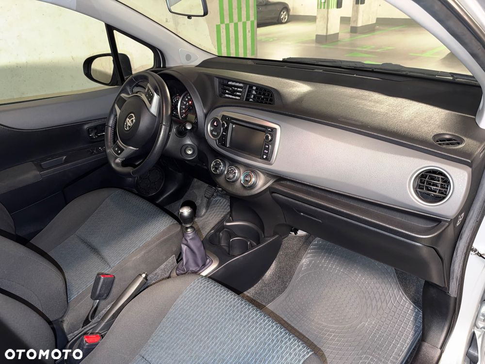 Toyota Yaris - 11
