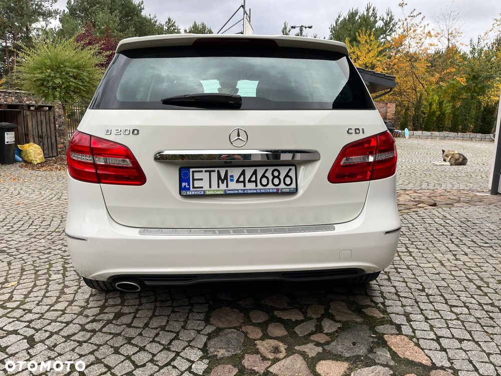 Mercedes-Benz Klasa B 200 CDI (BlueEFFICIENCY) - 11