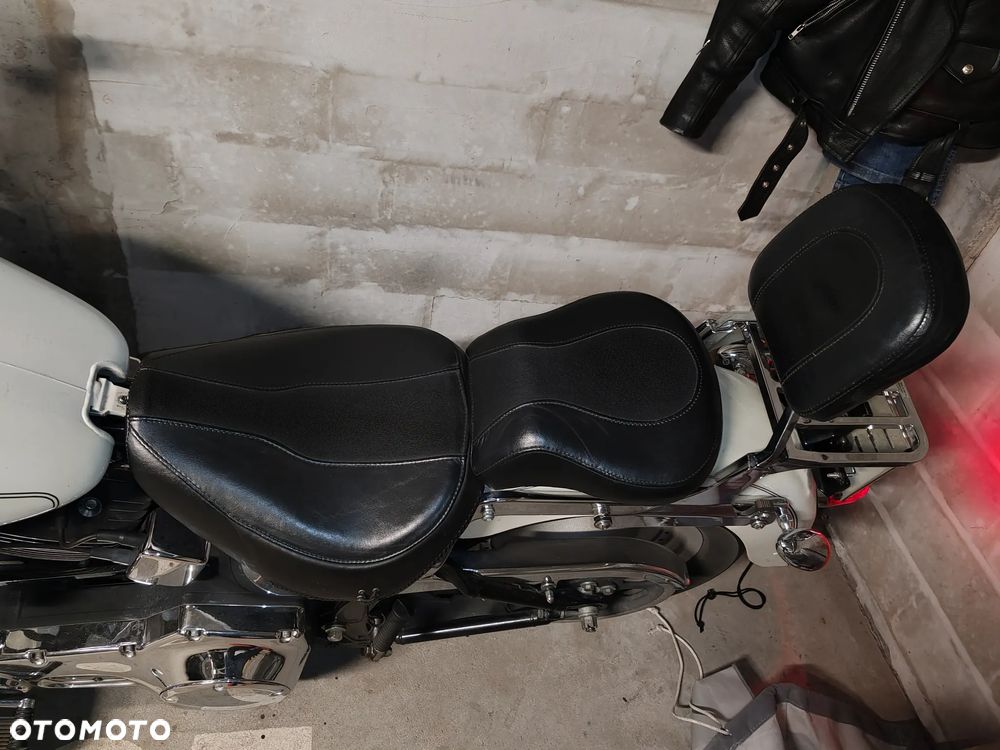 Harley-Davidson Dyna Fat Bob - 4
