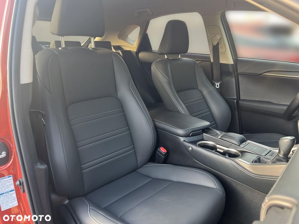 Lexus NX 300h F Impression AWD - 23