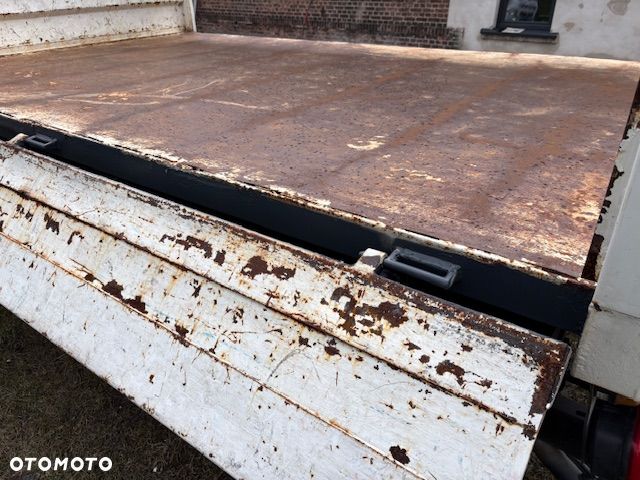 Nissan NT400 Cabstar 3,5t - 12