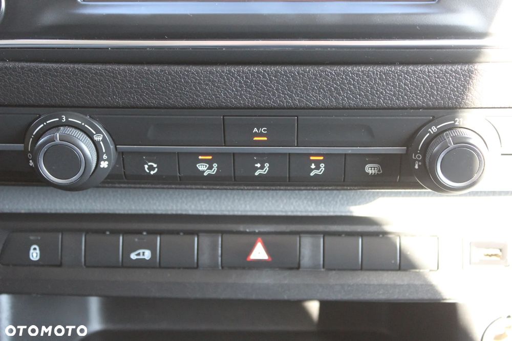 Opel Vivaro - 30