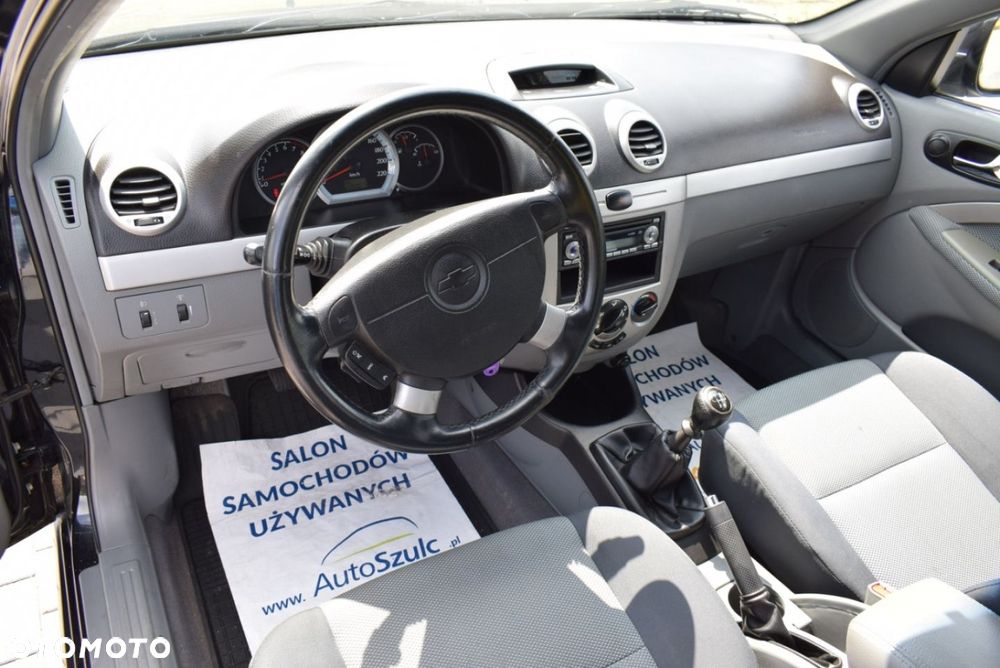 Chevrolet Nubira - 16