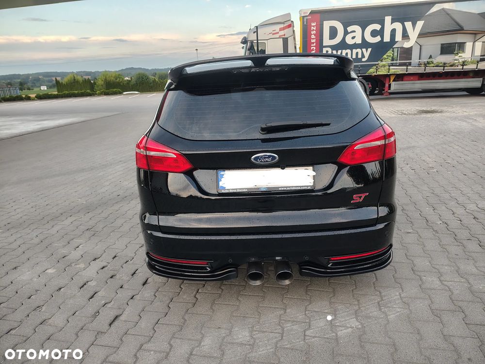 Ford Focus ST - 6