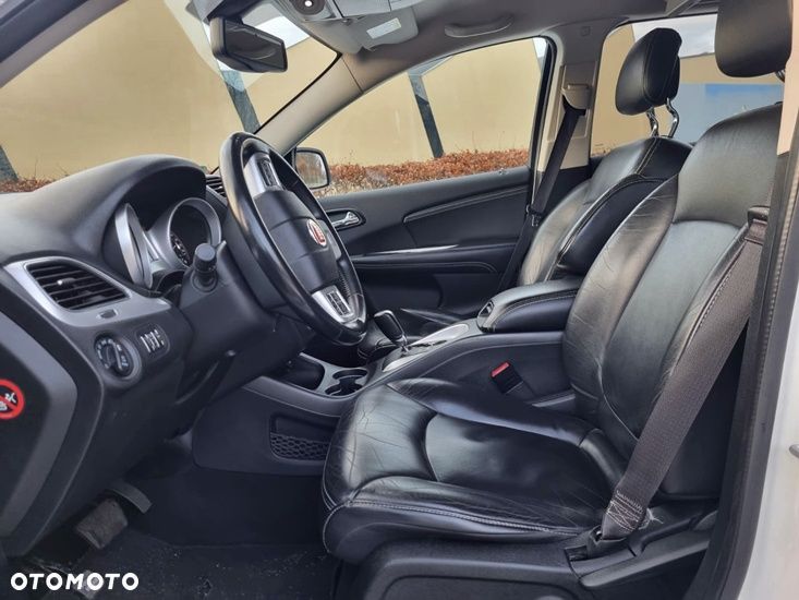 Fiat Freemont 2.0 Multijet 16V DPF Automatik Allrad Cross - 16