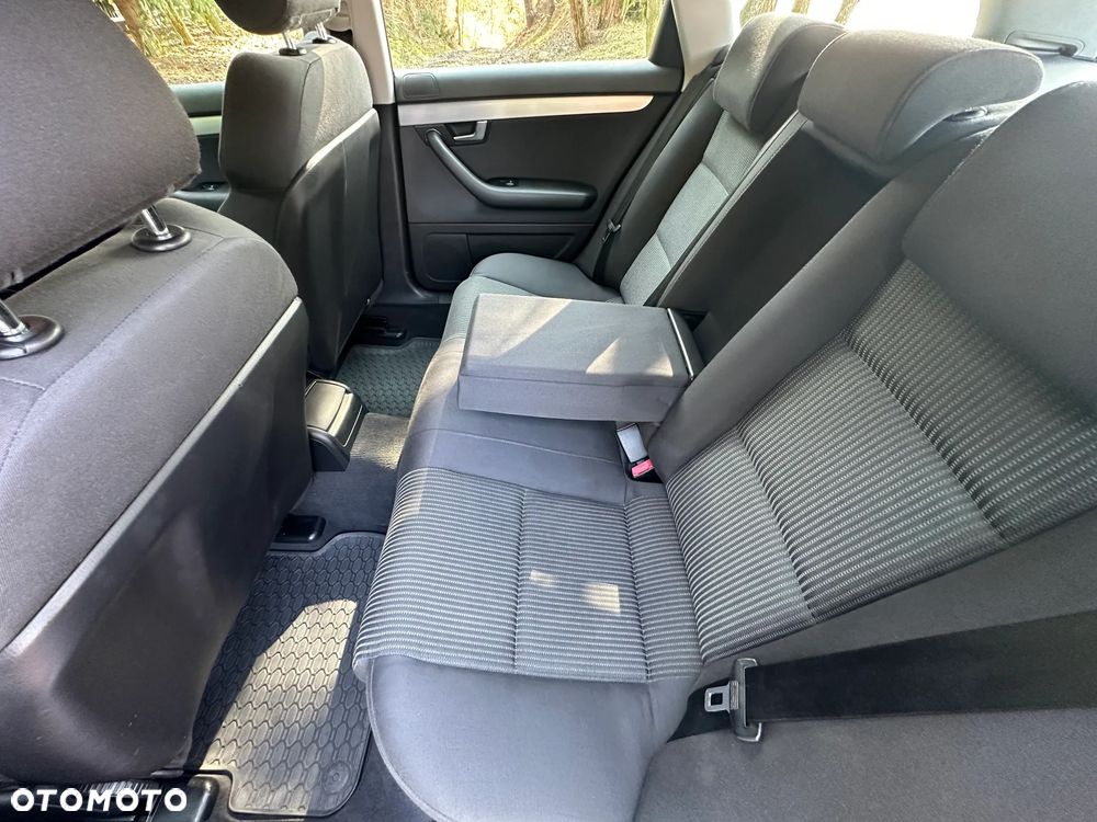 Audi A4 Avant 2.0 TDI DPF - 28