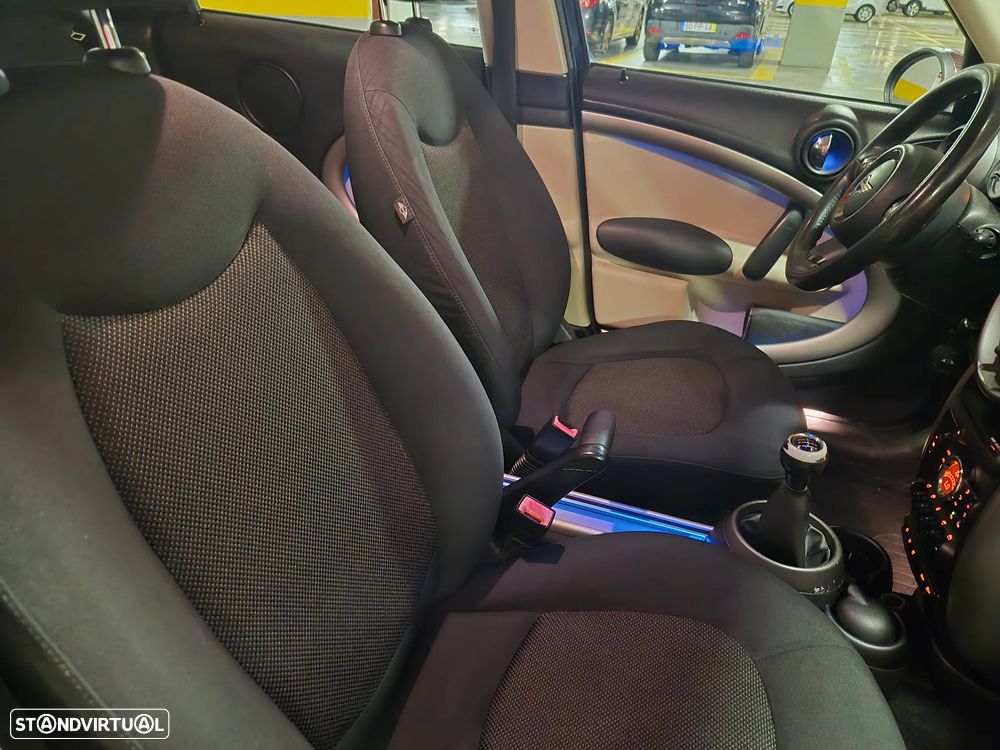 MINI Countryman One D - 38