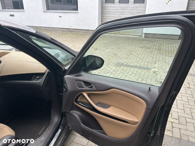 Opel Zafira Tourer 2.0 CDTI Automatik Style - 23