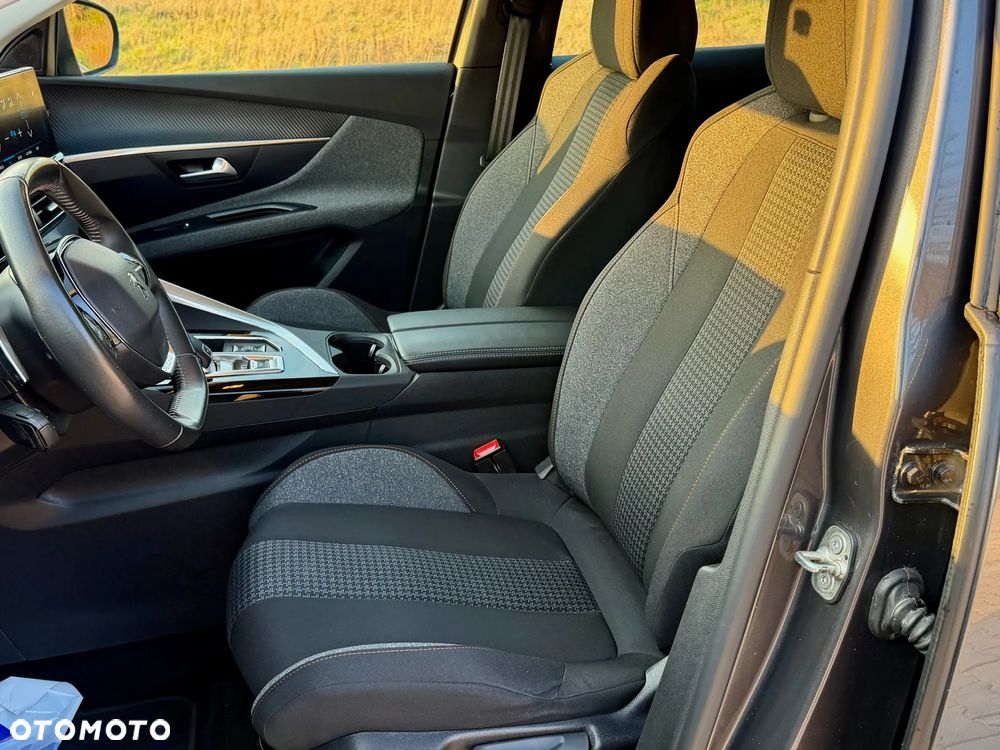 Peugeot 3008 1.2 PureTech GPF Active S&S EAT8 - 5