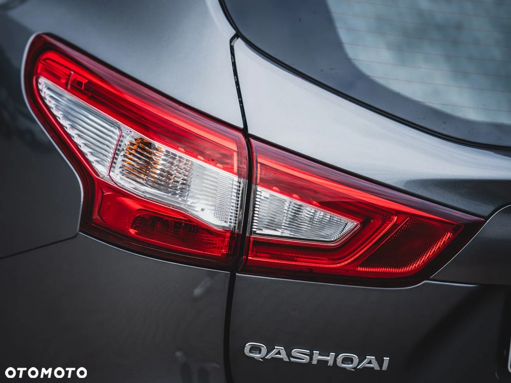 Nissan Qashqai 1.2 DIG-T N-Connecta EU6 - 26