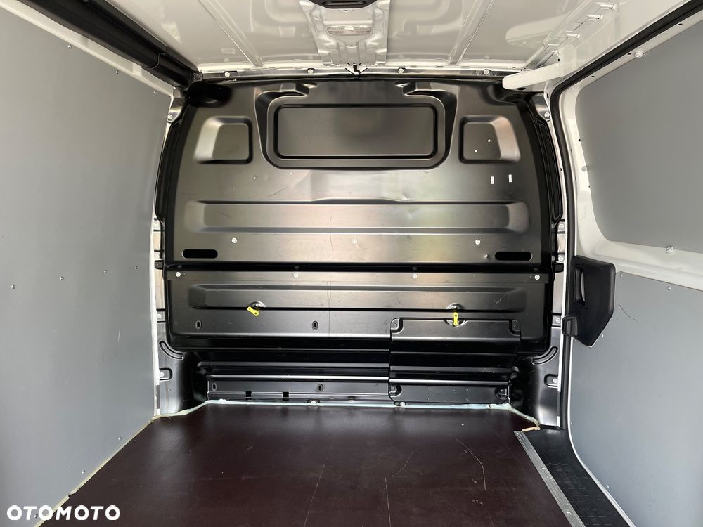 Opel Vivaro - 24