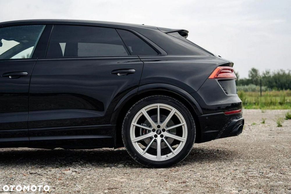 Audi RS Q8 - 12