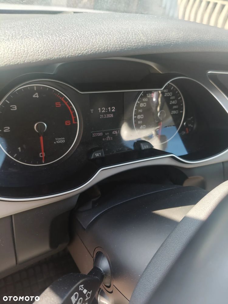 Audi A4 Avant 2.0 TDI Multitronic - 7