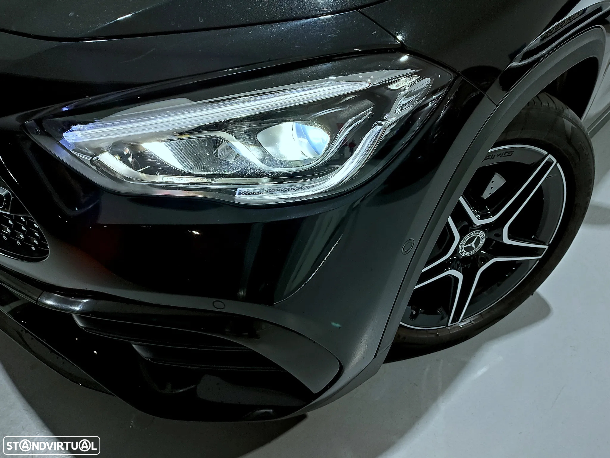 Mercedes-Benz GLA 180 - 28