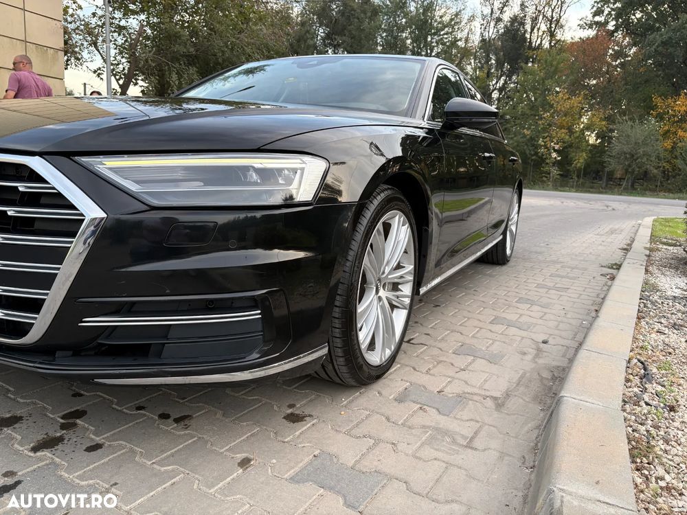 Audi A8 - 7