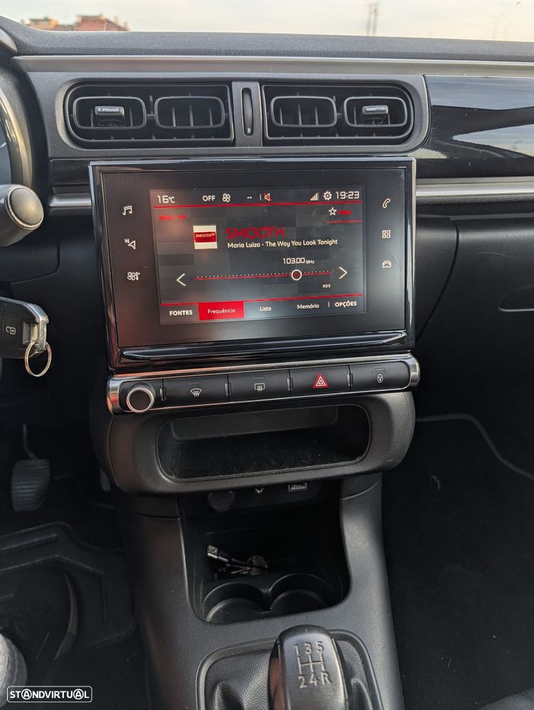 Citroën C3 1.2 PureTech Feel - 2