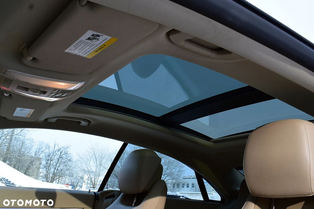 Mercedes-Benz Klasa E 350 4-Matic - 15