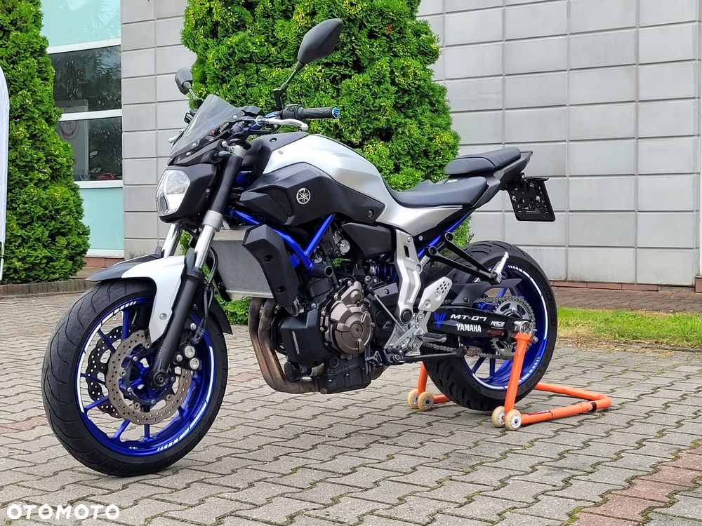 Yamaha MT - 19