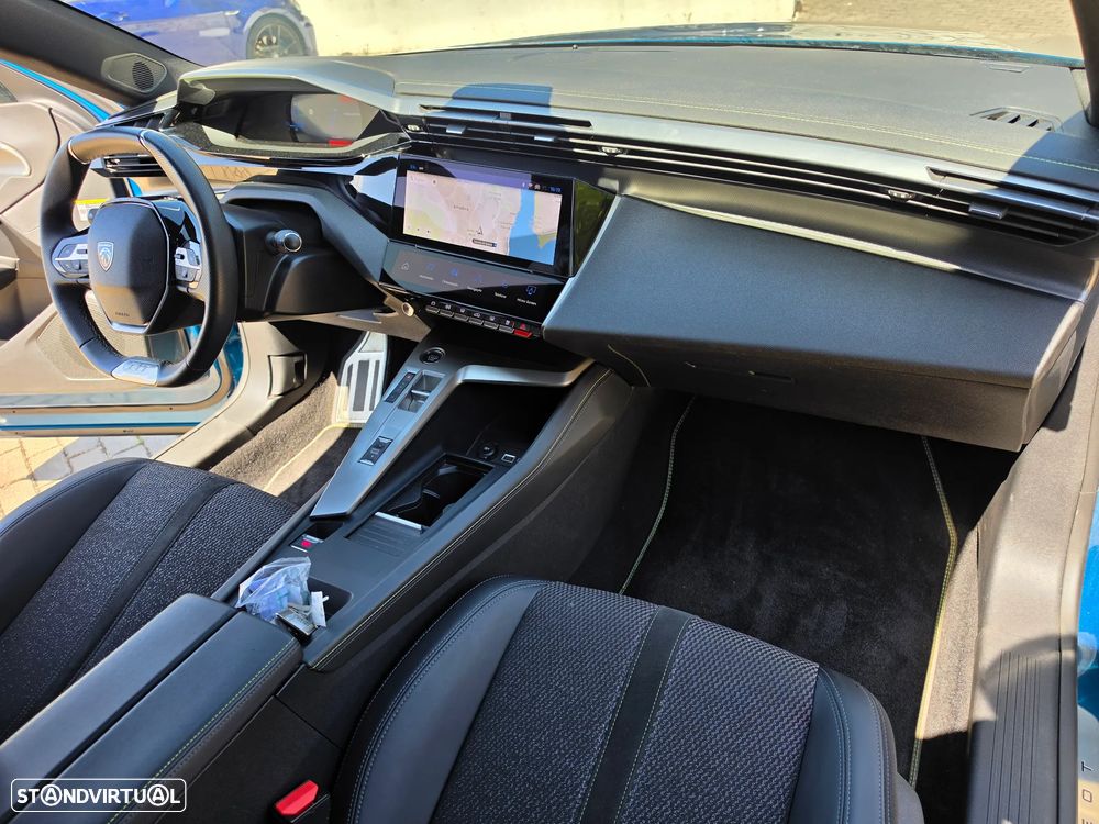 Peugeot 408 225 e-EAT8 GT - 15