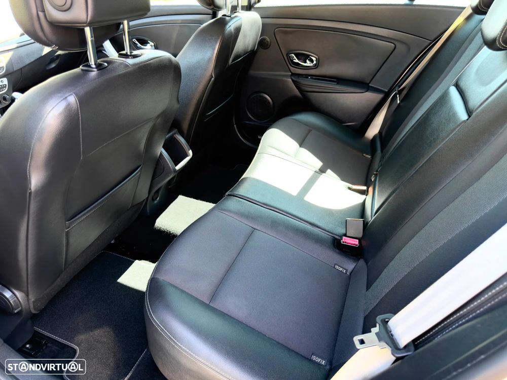 Renault Mégane Sport Tourer ENERGY dCi 110 Start & Stopp Bose Edition - 9