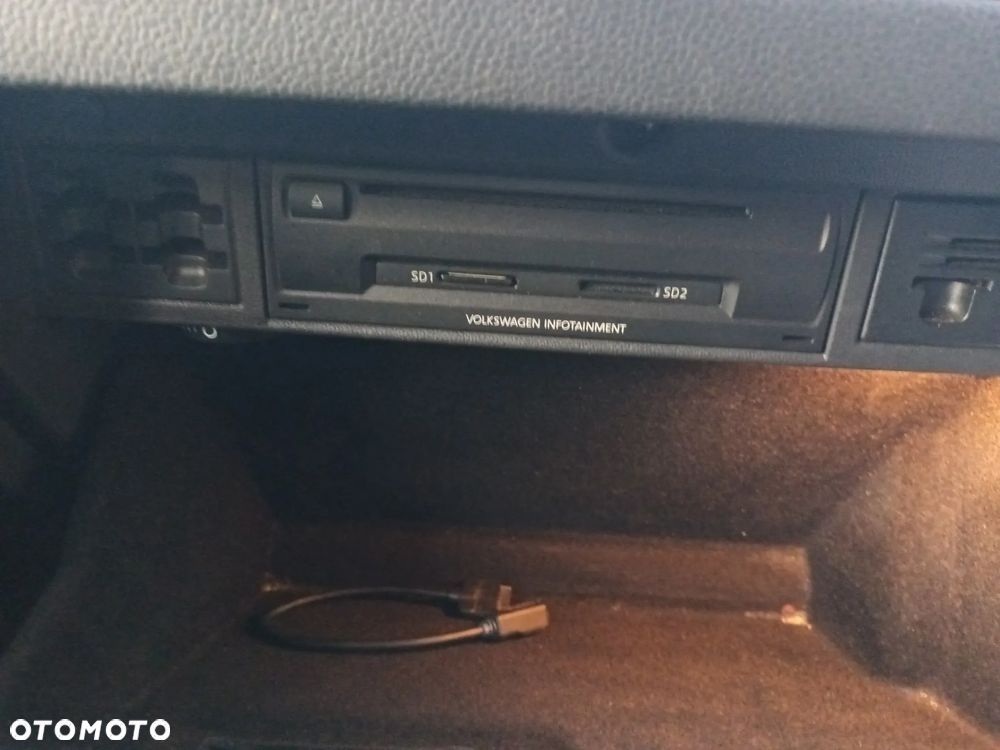 Volkswagen Golf 2.0 BlueTDI DSG Comfortline - 26