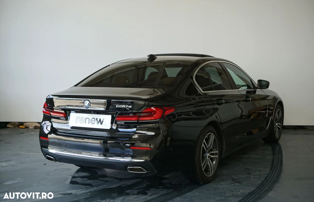 BMW Seria 5 530e Aut. Luxury Line - 2