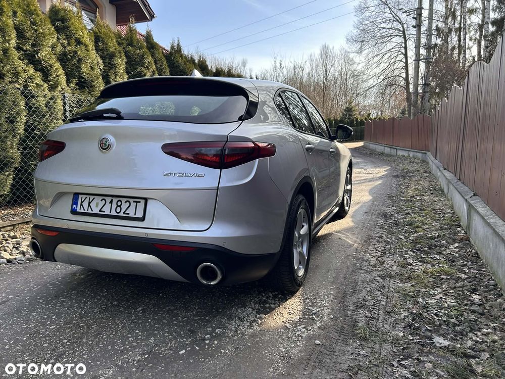 Alfa Romeo Stelvio 2.2 JTDM - 24