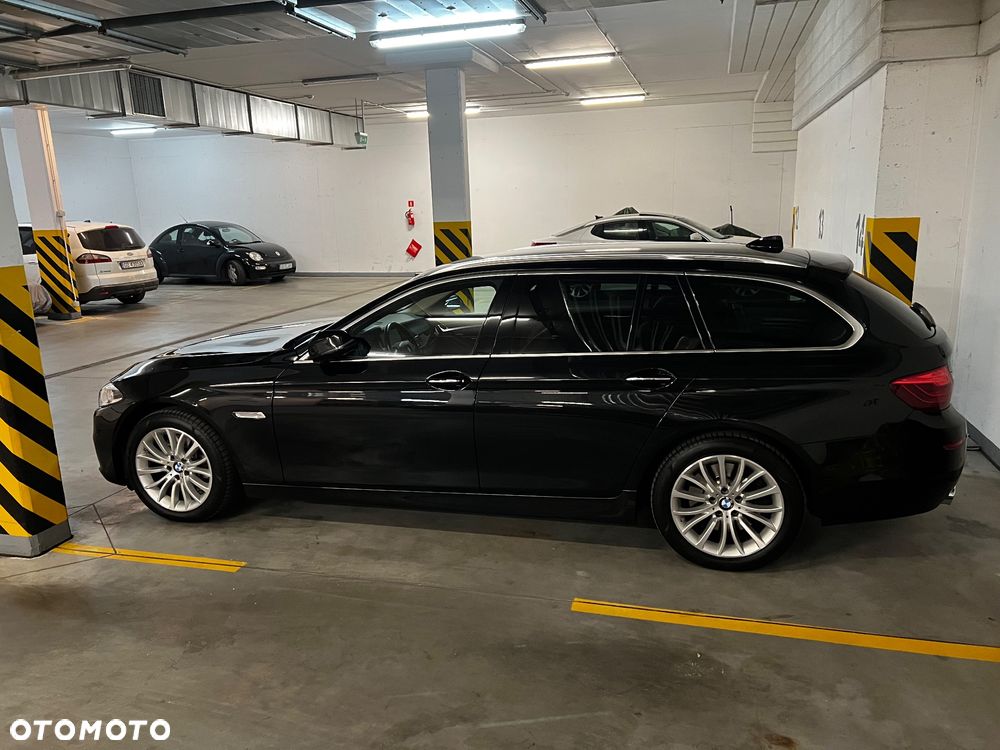 BMW Seria 5 530d xDrive Luxury Line - 34