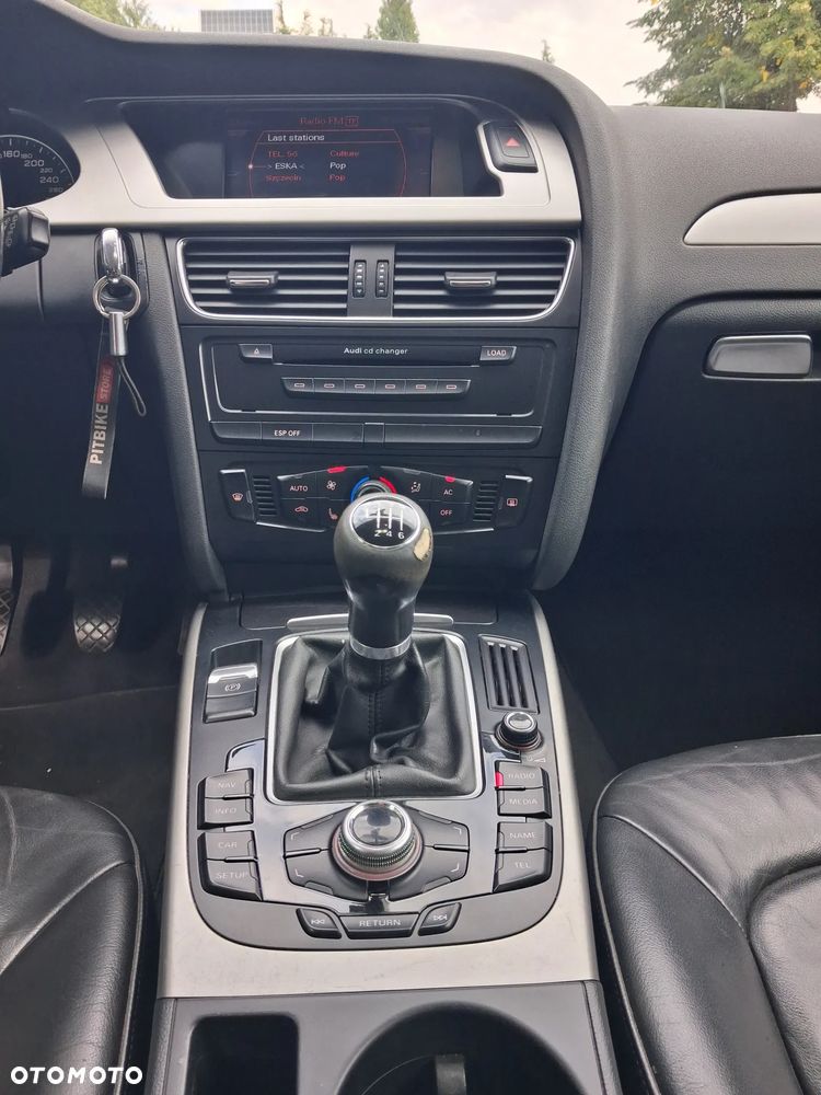 Audi A4 Avant - 25