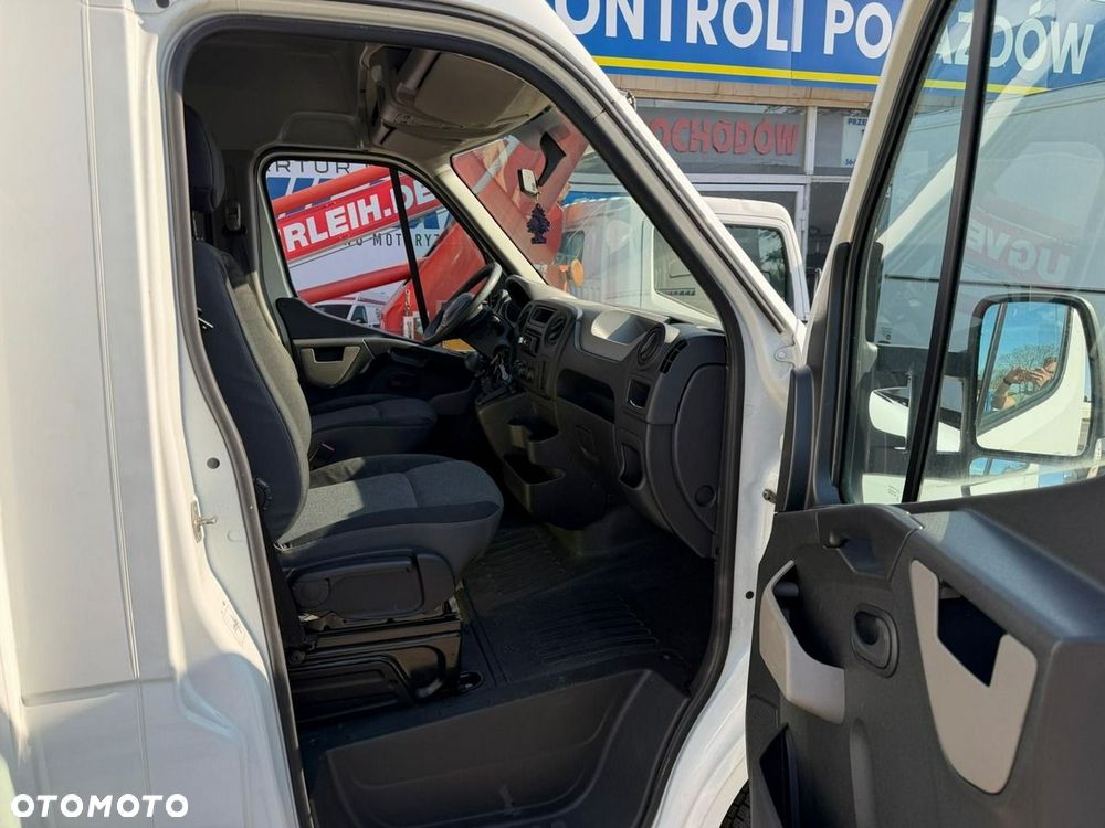 Renault Master - 24