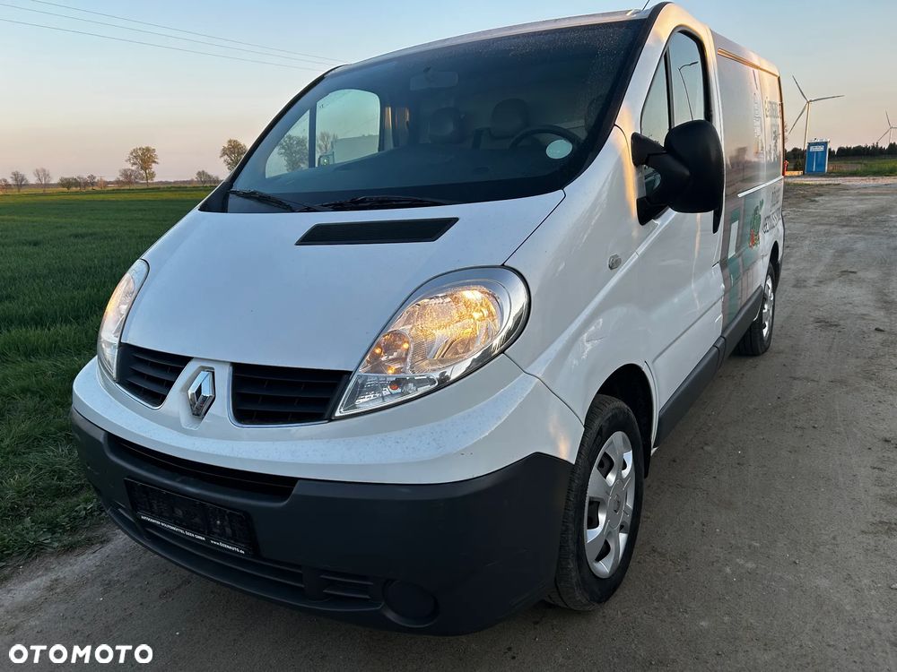 Renault Trafic - 1