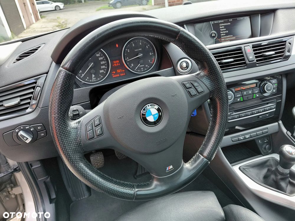 BMW X1 sDrive18i xLine - 26