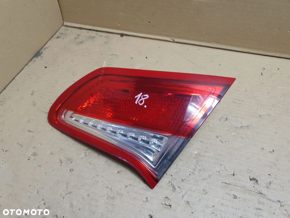 LAMPA PRAWY TYŁ CITROEN C4 II nr 9672155480 - 1