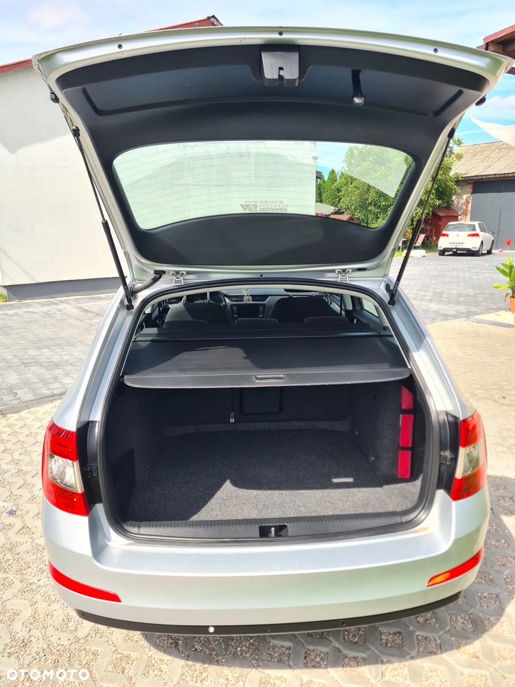 Skoda Octavia 2.0 TDI Ambition DSG - 5