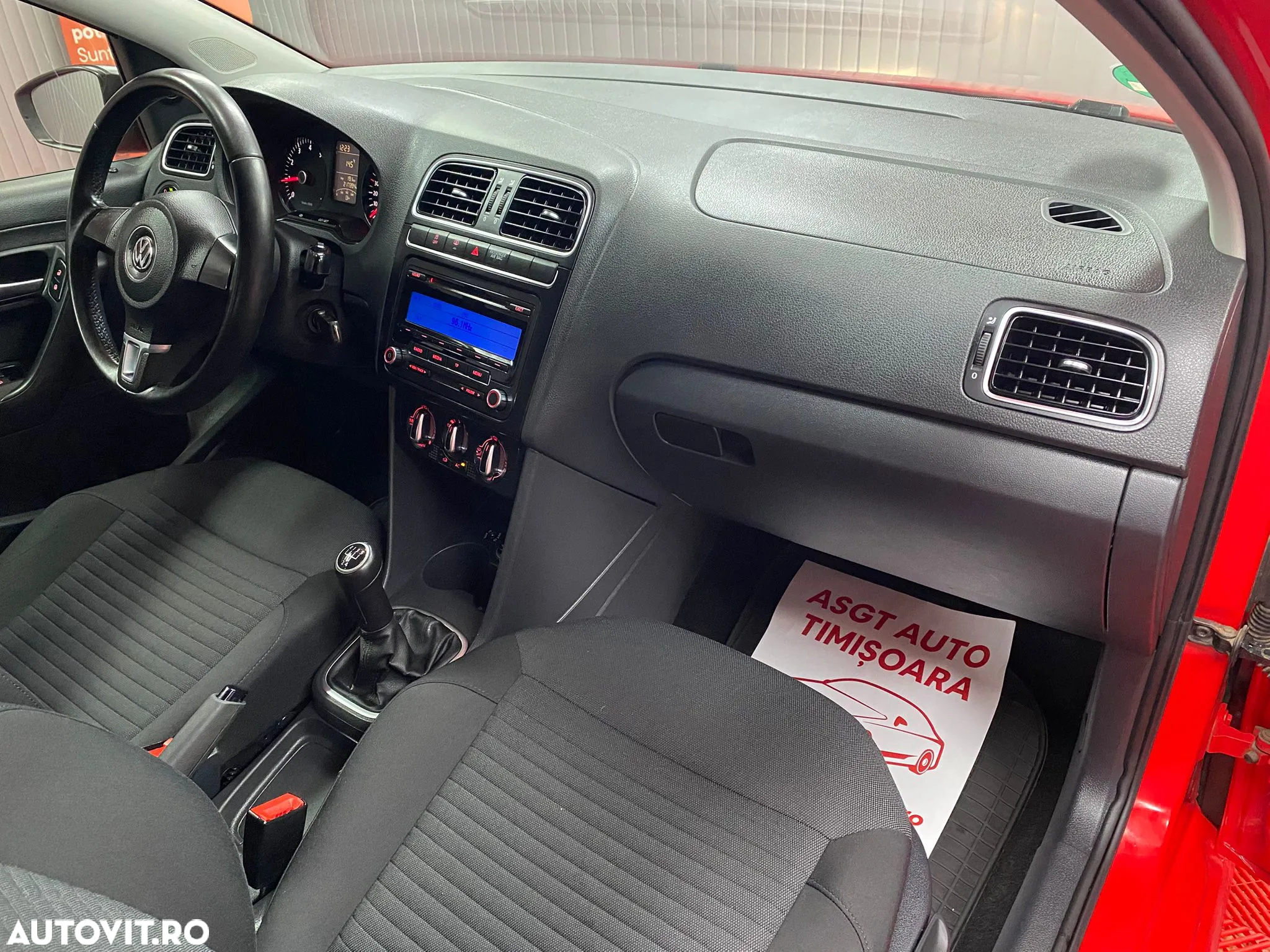 Volkswagen Polo - 10