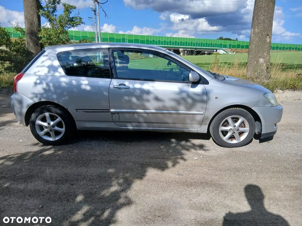 Toyota Corolla - 8