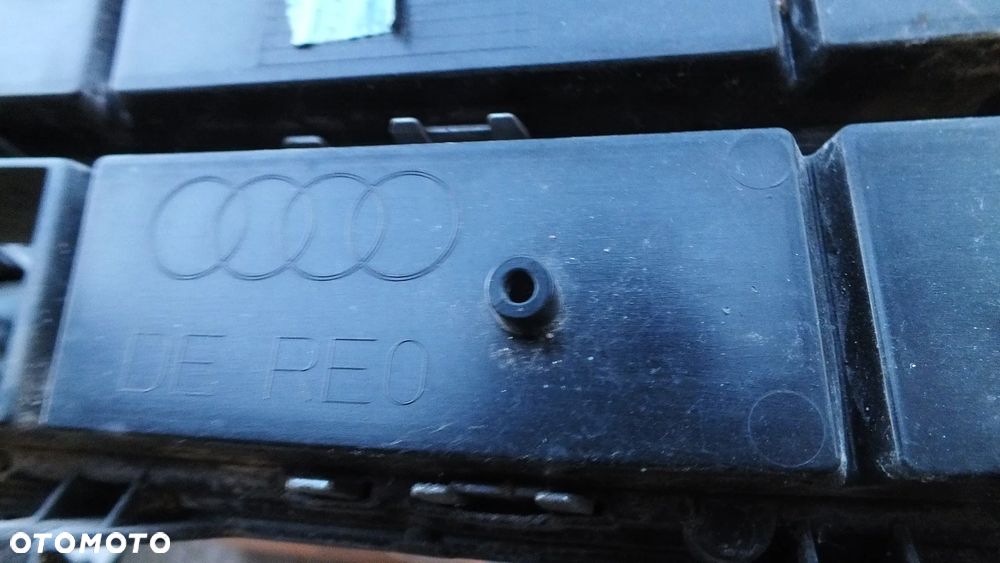 Atrapa zderzaka gril Audi A8 D4 lift - 5