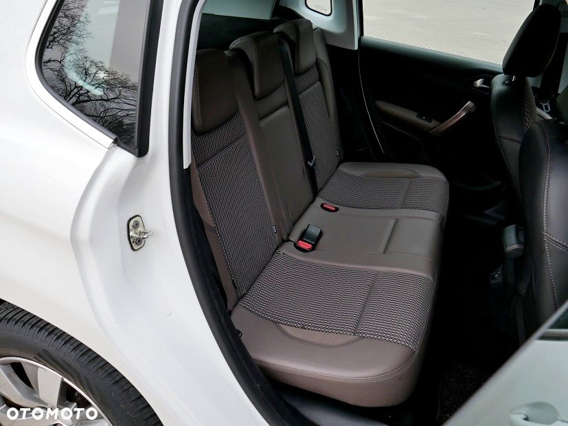 Peugeot 2008 120 VTI Allure - 30