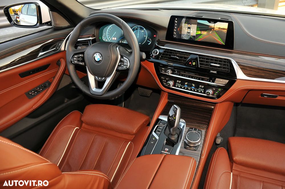 BMW Seria 5 520d AT - 3