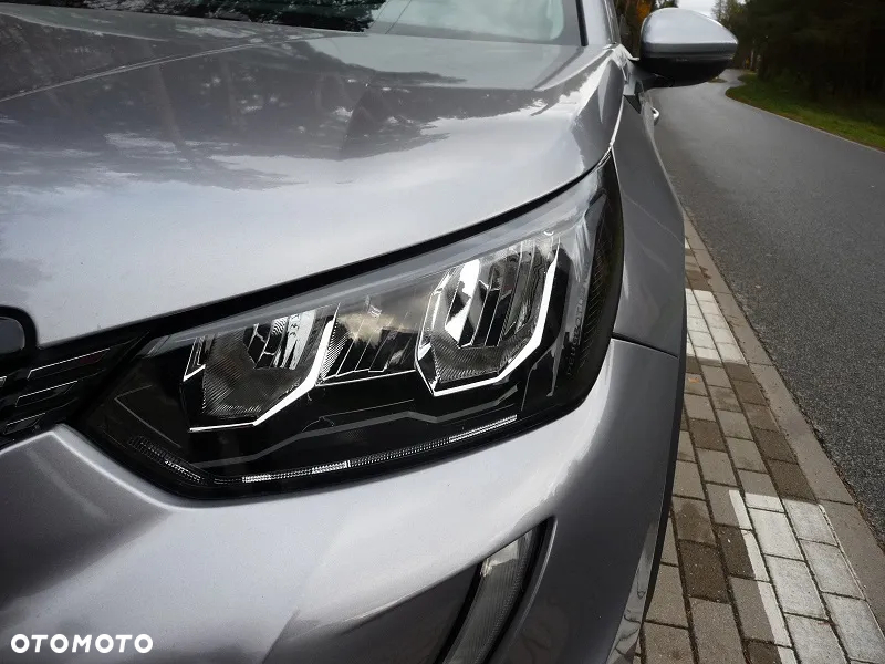 Peugeot 2008 1.5 BlueHDi Allure S&S EAT8 - 19