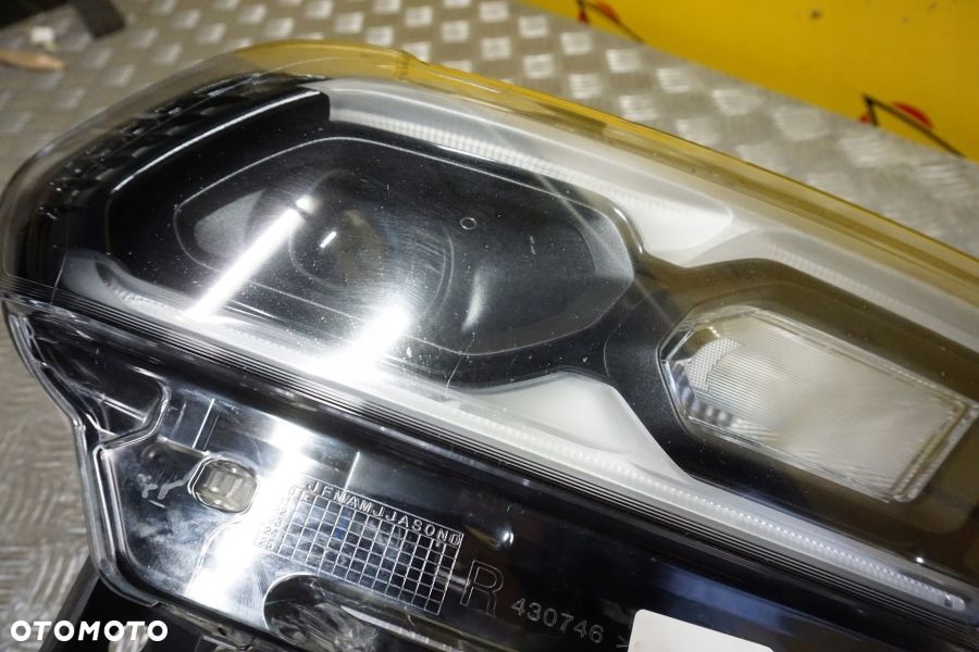 DODGE DURANGO LIFT 2021- REFLEKTOR LAMPA PRAWA CZARNA LED USA - 15