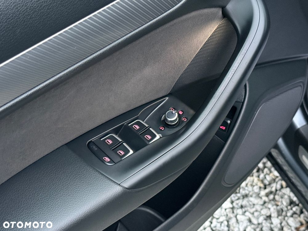 Audi Q3 2.0 TDI Quattro S tronic design - 29