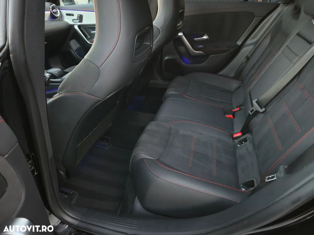 Mercedes-Benz CLA 200 7G-DCT AMG Line Advanced Plus - 31