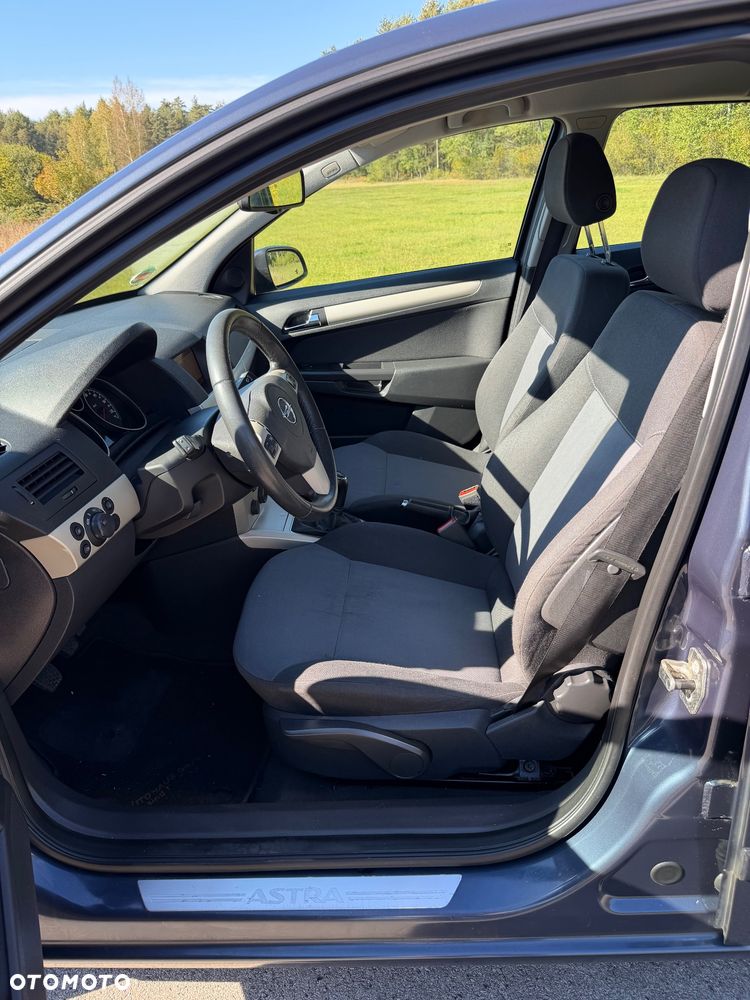 Opel Astra 1.7 CDTI DPF Exklusiv - 26