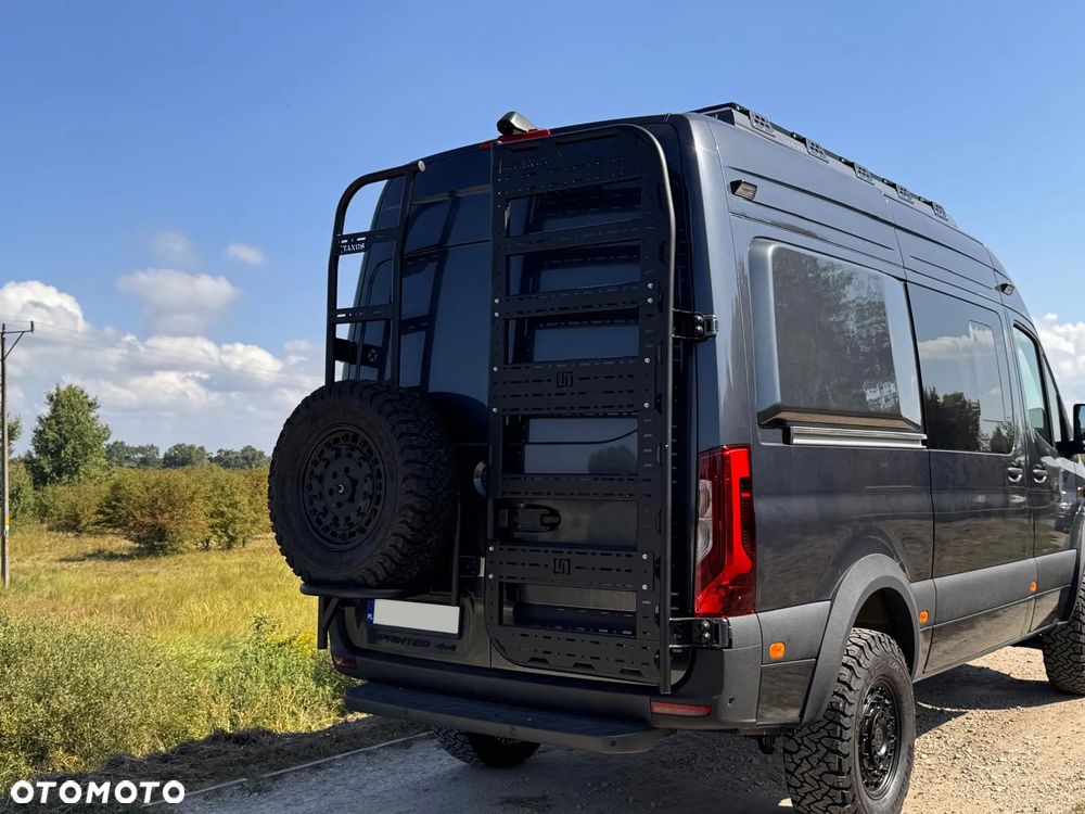 Mercedes-Benz Sprinter - 4