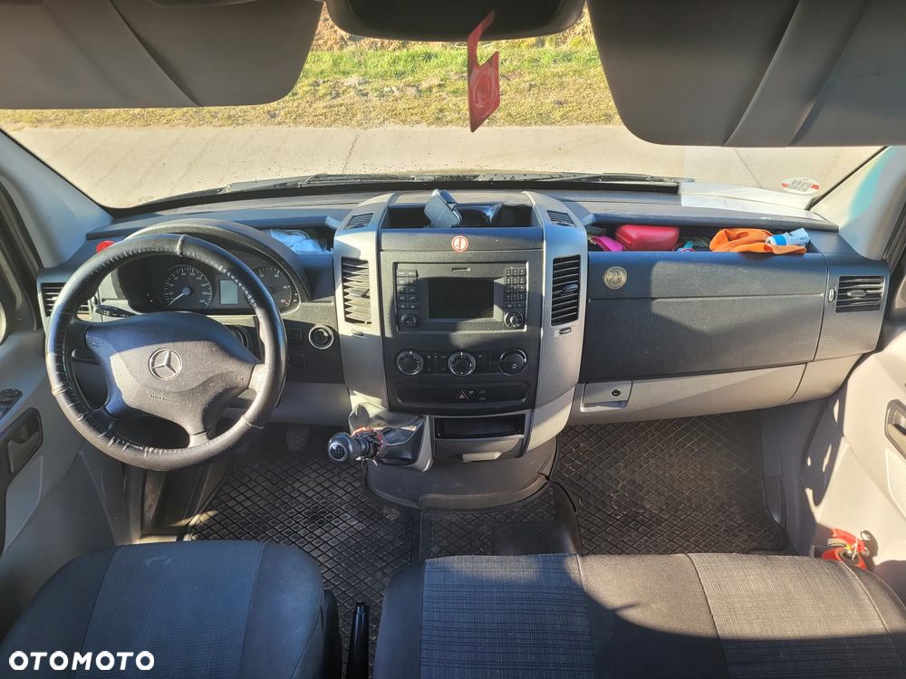 Mercedes-Benz Sprinter - 8