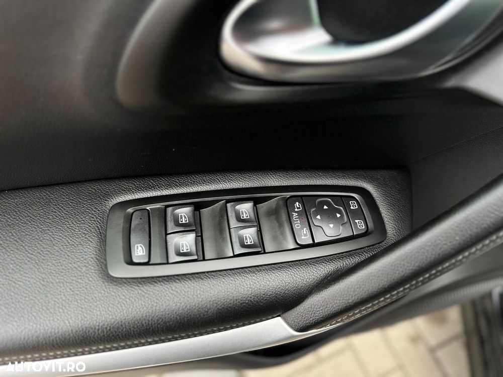 Renault Kadjar TCe 160 GPF EDC TECHNO - 24