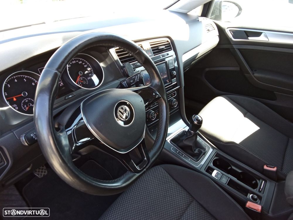 VW Golf Variant 1.0 TSI Trendline - 12