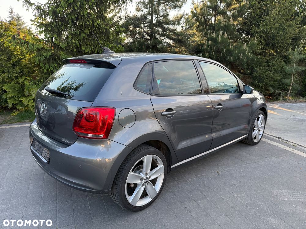 Volkswagen Polo 1.4 16V Highline - 10