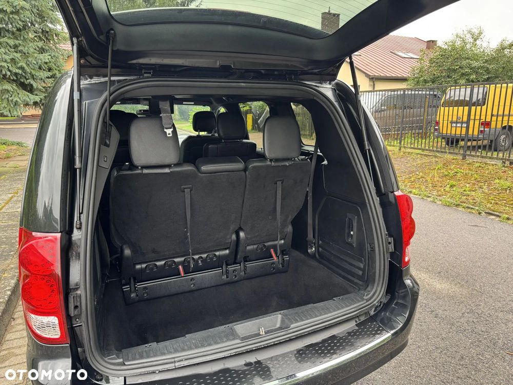 Dodge Grand Caravan 3.6 R/T - 19